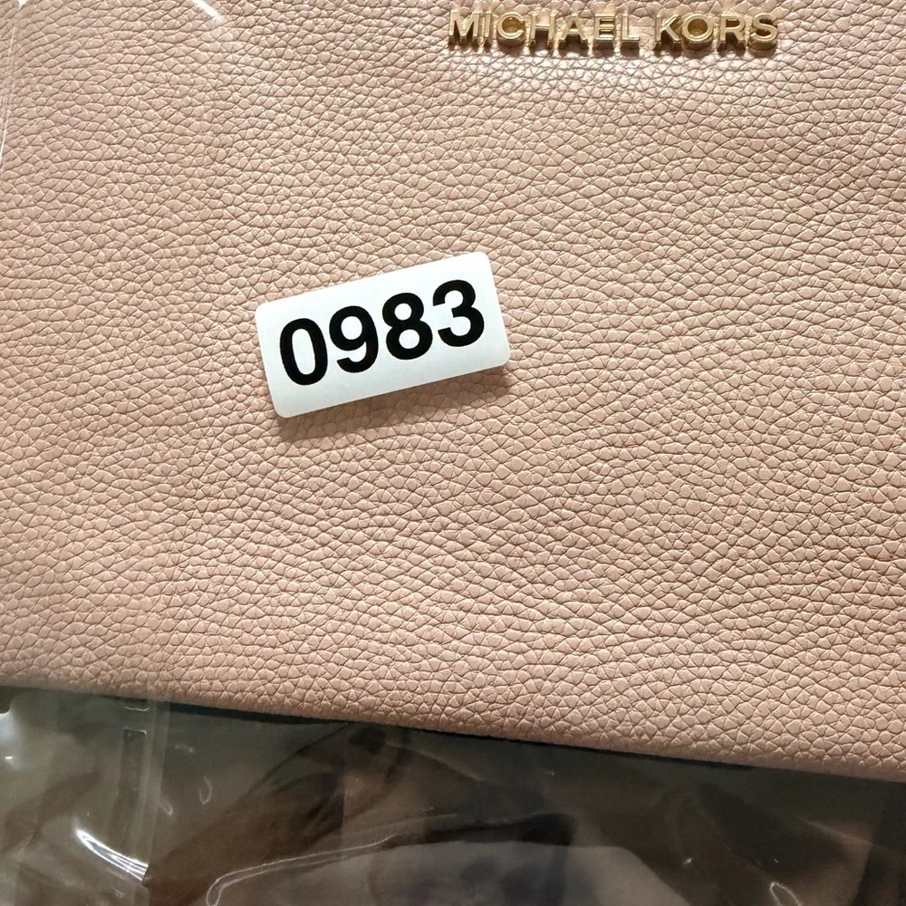 MICHAEL KORS JET SET TRAVEL XL CLUTCH WRISTLET PEBBLED LEATHER PINK BLOSSOM